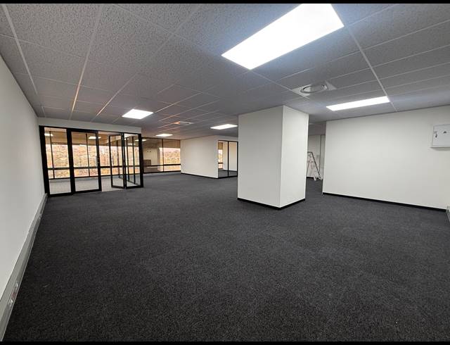 265M² OFFICE TO LET IN BRAAMFONTEIN WERF